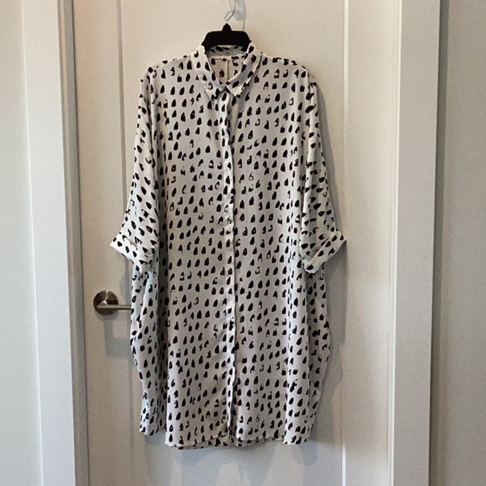 White with Black Print 3/4 Sleeve Dress